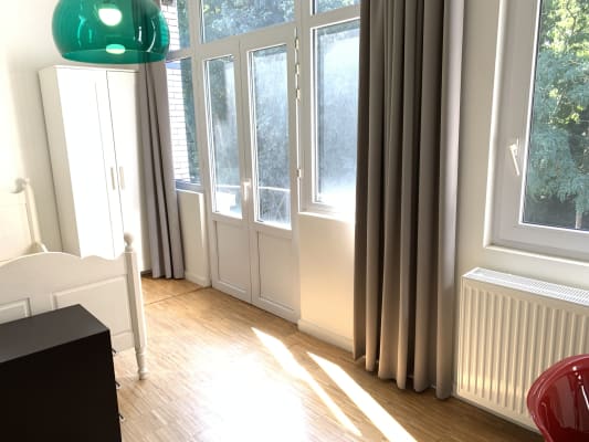 Sala kamer met zicht op park, eigen badkamer imagem 1