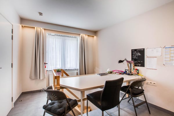 Stüdyo Duplex studio met woonlokaal op gelijkvloers en in een kelderverdieping. resim 5