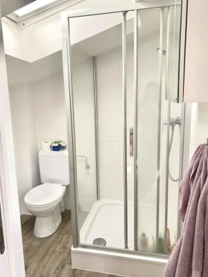 Studio Moderne studio met eigen badkamer en keuken beschikbaar voor AJ 2026-2027 foto 5