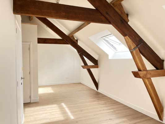 Estúdio Ruime nieuwe kamer met eigen badkamer en veel lichtinval imagem 1