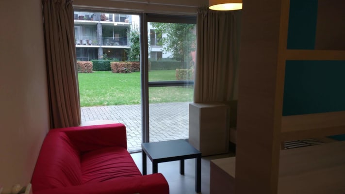 Apartamento NIEUW EN RUSTIG APPARTEMENT VOOR 2 PERSONEN AAN GROENE BINNENTUIN imagem 6