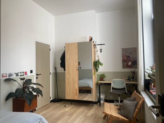 Sala Mooi lichtvolle bemeubelde kamer imagem 9