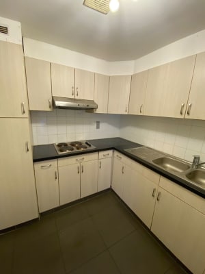 Sala Zeer ruime volledig gemeubileerde studentenkamers en studio's. imagem 5