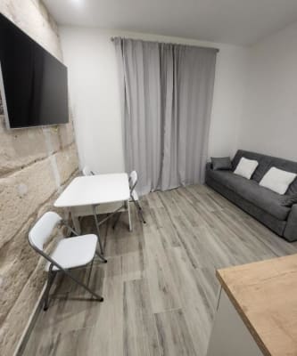 Apartamento Magnifique studio 1 chambre propre et joliment meublé à Liège Outremeuse imagem 4