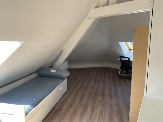 Cuarto zolderkamer met eigen badkamer  imagen 11