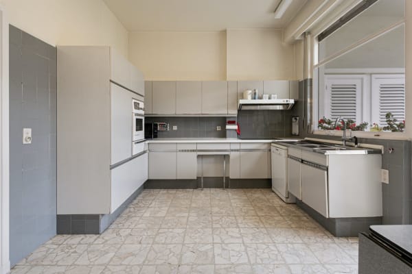 Sala Rustige kamer nabij Antwerpen Centraal imagem 6