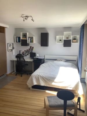 Estúdio Ruime en rustig gelegen studio met airco imagem 4