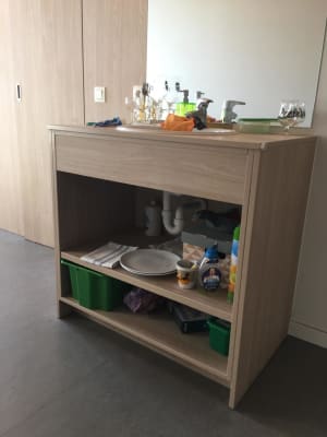 Sala Bemeubelde studentenkamer op toplocatie in Antwerpen imagem 5