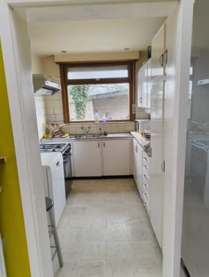 Ev Ruime, bemeubelde kamer met eigen lavabo, vlak aan station & hogescholen resim 4