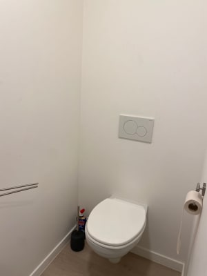 Sala Kot krakenstraat 11, badkamer, wc frigo en micro  imagem 4
