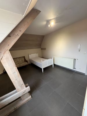 Sala Zeer ruime volledig gemeubileerde studentenkamers en studio's. imagem 13
