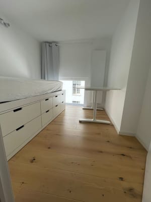 Apartamento Kamer te huur in Centrum Antwerpen imagem 4