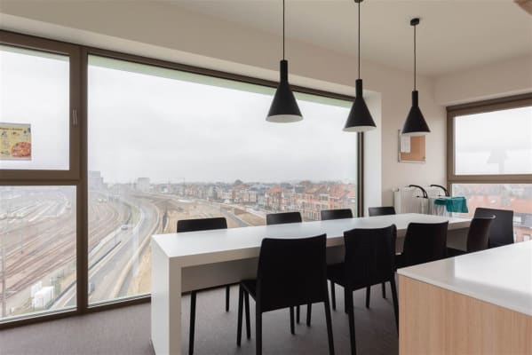 Sala Ruime studentenkamer met balkon, te huur  imagem 8