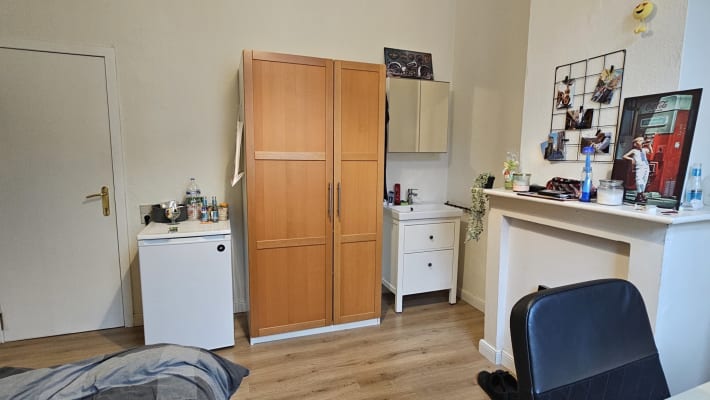 Sala Gezellige kamer voor Erasmus students 4 sept -12 feb imagem 1