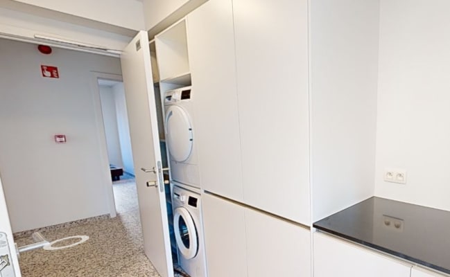 Estúdio Modern appartement met een apparte slaapkamer beschikbaar voor AJ 2026-2027 imagem 5