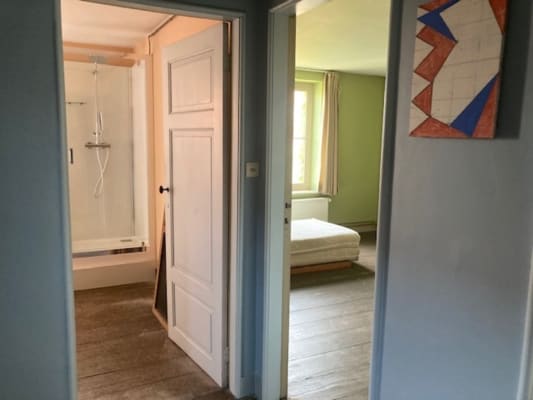 Oda kamer met zicht op tuin in gents herenhuis resim 5