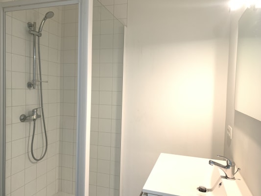 Sala kamer met zicht op park, eigen badkamer imagem 6
