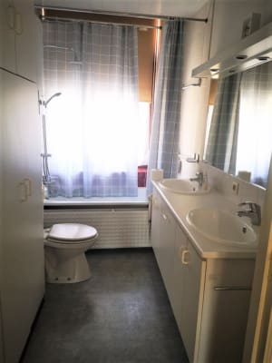 Kamer STUDIO 40 M² TRÈS CALME CHEZ L'HABITANT QUARTIER HERBATTE foto 5
