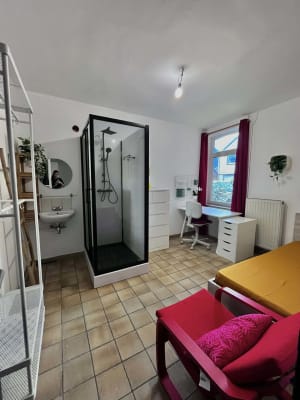 Sala Petite maison / Kots étudiant au centre de Libramont  imagem 7