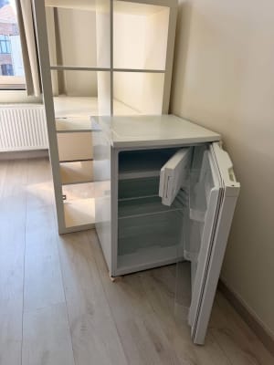 Zimmer Modern studentenkot te huur in hartje Leuven – 16,5 m² met eigen sanitair Bild 9