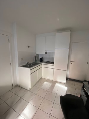 Studio Studio te huur met eigen keuken, sanitair en aparte slaapkamer foto 1