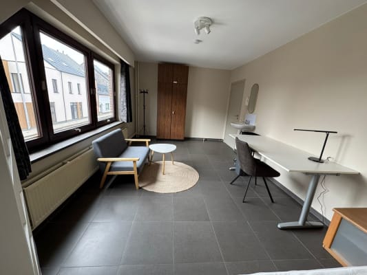 Sala Zeer ruime volledig gemeubileerde studentenkamers en studio's. imagem 16