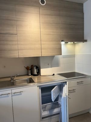 Apartamento NIEUW EN RUSTIG APPARTEMENT VOOR 2 PERSONEN AAN GROENE BINNENTUIN imagem 17