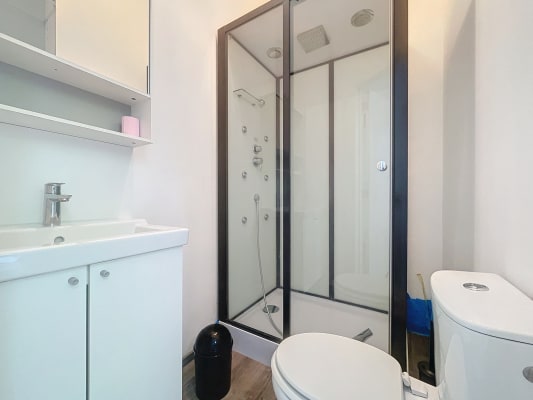 Oda Tournai chambres étudiants avec SDB et WC privés resim 2
