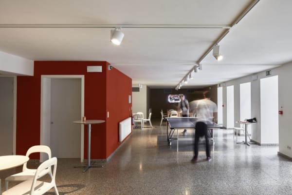 Kamer ruime studentenkamer met privé badkamer (toilet, douche, wastafel) foto 4