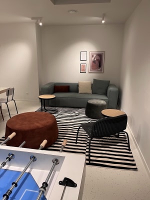 Sala NIEUWBOUW KAMER MET EIGEN SANITAIR TE HUUR TOPLOCATIE ACADEMIEJAAR 2026-2027! imagem 4