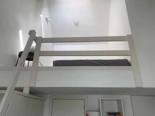 Zimmer Kot met prive-badkamer en privé-toilet Bild 3