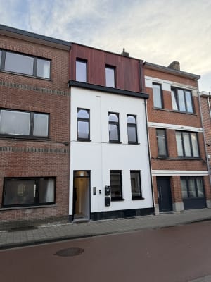 Room Moderne en comfortabele studentenkamer te huur in rustige buurt van Leuven, binnen de ring en vlakbij de kruidtuin image 3