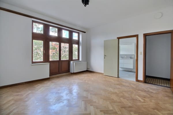 Sala Superbe chambre avec sdb privée dans colocation 3H+3F, Pl Cardinal Mercier imagem 6