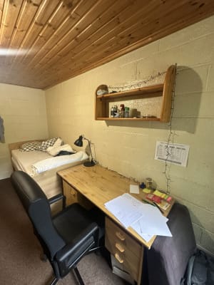Room Belle chambre spacieuse à louer dans communautaire de 5 image 1