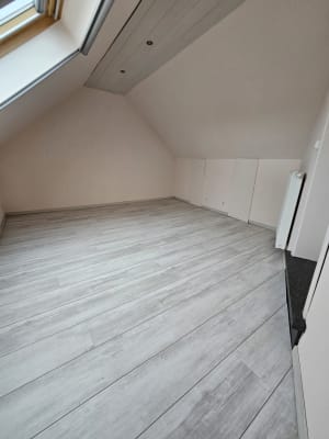 Oda Ideaal gelegen en volledig bemeubeld! resim 2