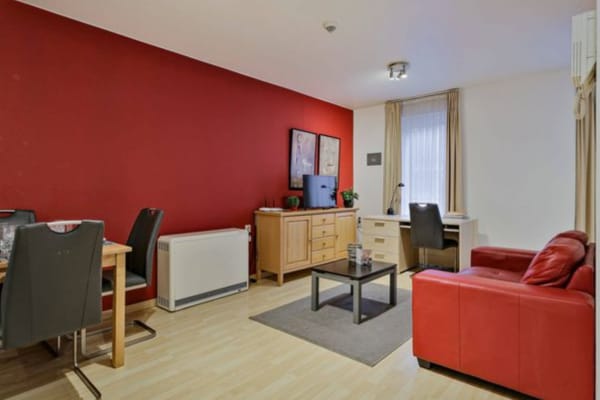 Studio Rent 1 bedroom apartment of 55 m² in Schaarbeek Bild 1