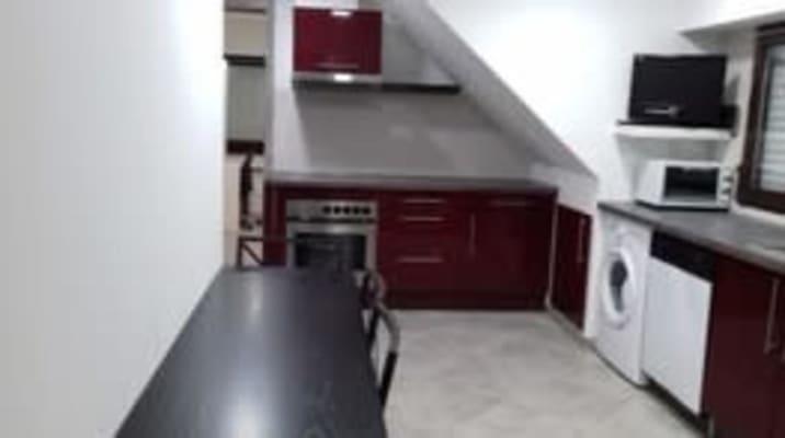 House 1 CHAMBRE EST DISPONIBLE DANS UN KOT DE 4 ETUDIANTS image 3