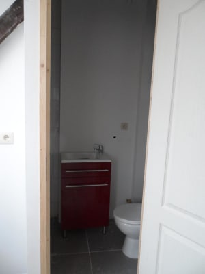 Camera JOLIE PETITE CHAMBRE AVEC SALLE DE BAIN ET WC PRIVE DANS LE CENTRE VILLE PROCHE DES UNIVERSITES Immagine 3