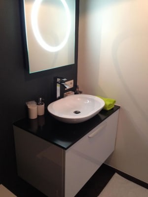 Sala SUPERGROTE studenten kamers (VOLLEDIG verdiep met grote slaapkamer, badkamer, toilet, bureau) - DESIGN MEUBILAIR! imagem 3
