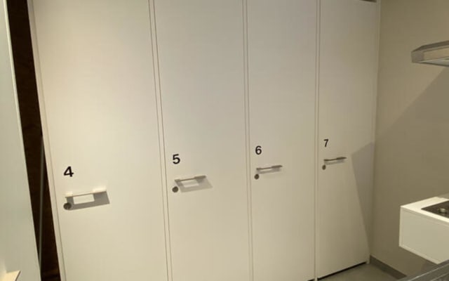 Kamer Room with shared bath/shower and shared toilet foto 5