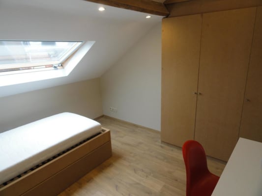 Sala VUB/ULB  à 100 mètres BELLE CHAMBRE MEUBLEE DANS COLOCATION RENOVEE imagem 2