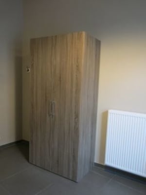 Kamer kamer van 12m2 . bemeubeld. centrum Brugge foto 2