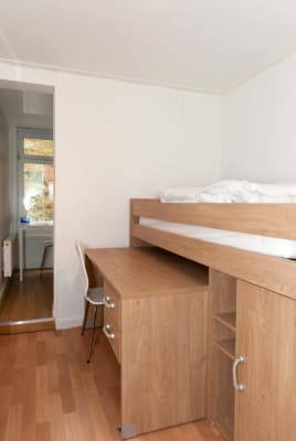 Kamer Gerestaureerd herenhuis voorzien van 9 kamers foto 2