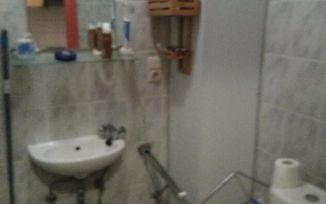 Studio Studio with private shower/bath, private toilet and private kitchen image 2