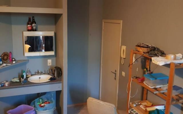 Oda Room with shared bath/shower and shared toilet resim 3