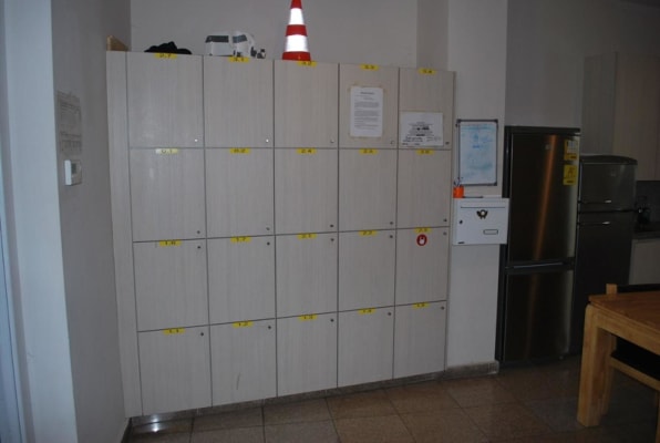 Loger Centraal gelegen studentenhuis voorzien van alle comfort en privaat sanitair. image 2