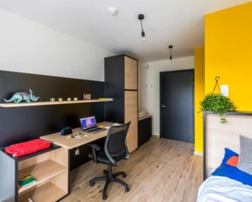 Room Whey Upkot image 1