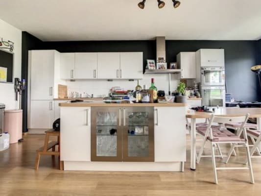 Wohnung Fully renovated 2 bedrooms apartment 80 m² in Wezembeek-Oppem Bild 4