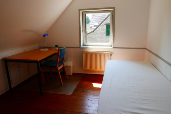 Camera Een propere stek in Louvain-La-Neuve van 12m² aan € 450 per maand Immagine 4