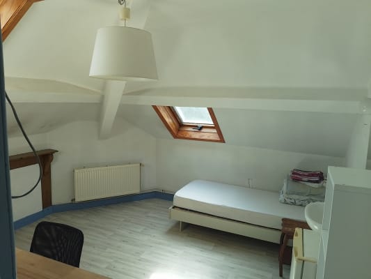 Sala kot a louer à gembloux au calme et près de tout imagem 1